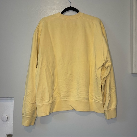 Crewneck - Picture 3 of 3